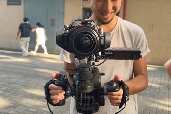 8-15mmT2.9_Cine_withcamera02_.jpg